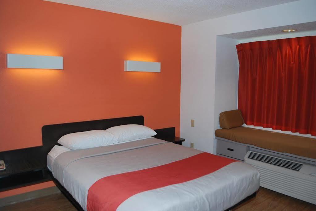 Motel 6 Indianapolis Carmel Εξωτερικό φωτογραφία